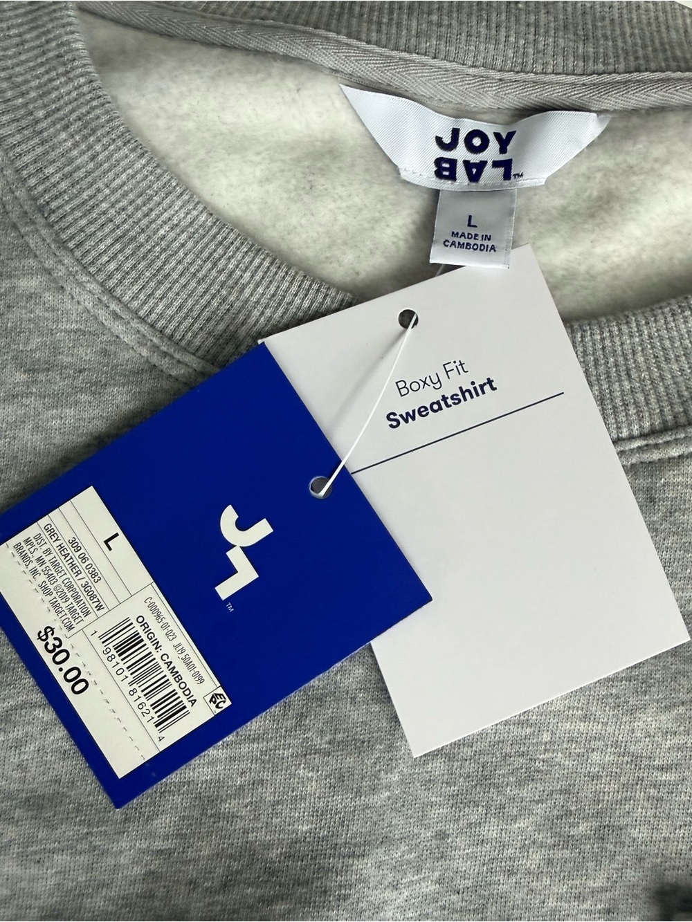JoyLab WoMen’s Grey Crewneck Sweatshirt - Picture 6 of 9